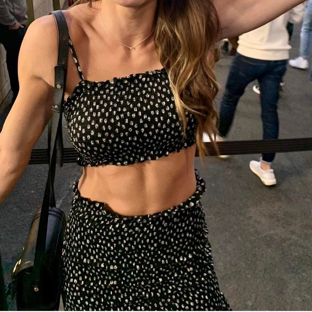 CROP TOP AND SKIRT MATCHING SET